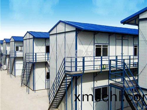 活動(dong)闆(ban)房(fang)