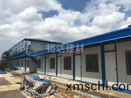 活動闆(ban)房屋(wu)麵(mian)