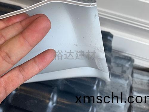 普(pu)通(tong)料(liao)四(si)層樹(shu)脂瓦(wa)