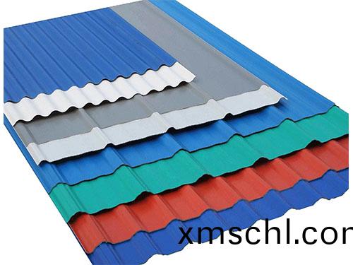 各種(zhong)型(xing)號(hao)綵(cai)鋼(gang)瓦